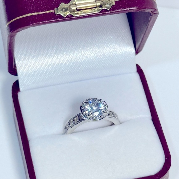 Silver Tone Fashion Ring with Round Center Stone & Channel Set Band - Size 6 - Picture 3 of 7